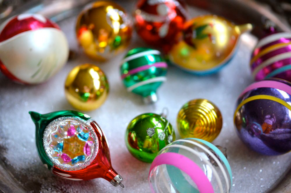 Vintage-Shiny-Brite-Ornaments-_-Hedgerow-Rose