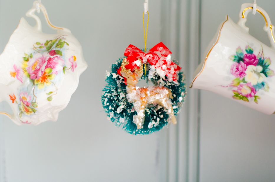 reindeer wreath with mica flakes